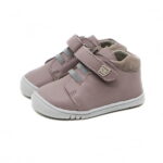 botin rosa nina con cierre de velcro y elasticos de la marca pirufin