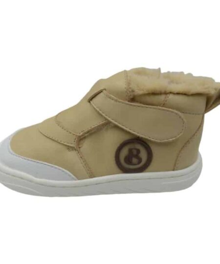 bota gerona pelo beige cierre velcro marca Blandy Shoes