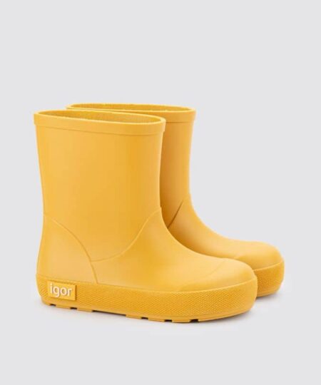bota de agua amarilla barefoot de la marca igor que puedes encontrar en Chikihuella