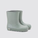 bota de agua verde barefoot de la marca igor que puedes encontrar en chikihuellas