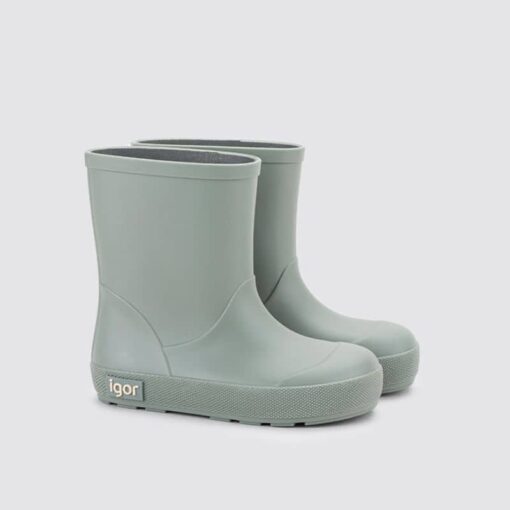 bota de agua verde barefoot de la marca igor que puedes encontrar en chikihuellas