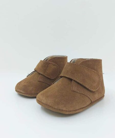 bota sin suela marron velcro chuches