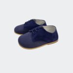 blucher lino en marino con cierre de cordones de la marca pirufin