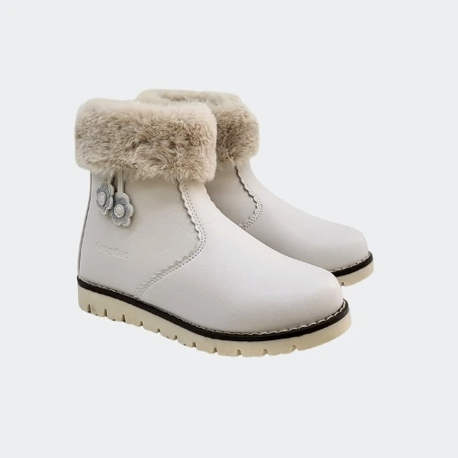 bota-beige-flor-conguitos-frente-calzado-convencional-chikihuellas Bota Beige Flor Conguitos