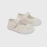 Mercedita Lona Barefoot Flores Conguitos